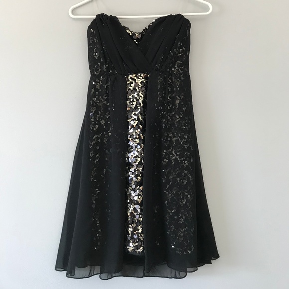BRAND NEW- Von Maur Black and Gold Dress - Picture 1 of 6
